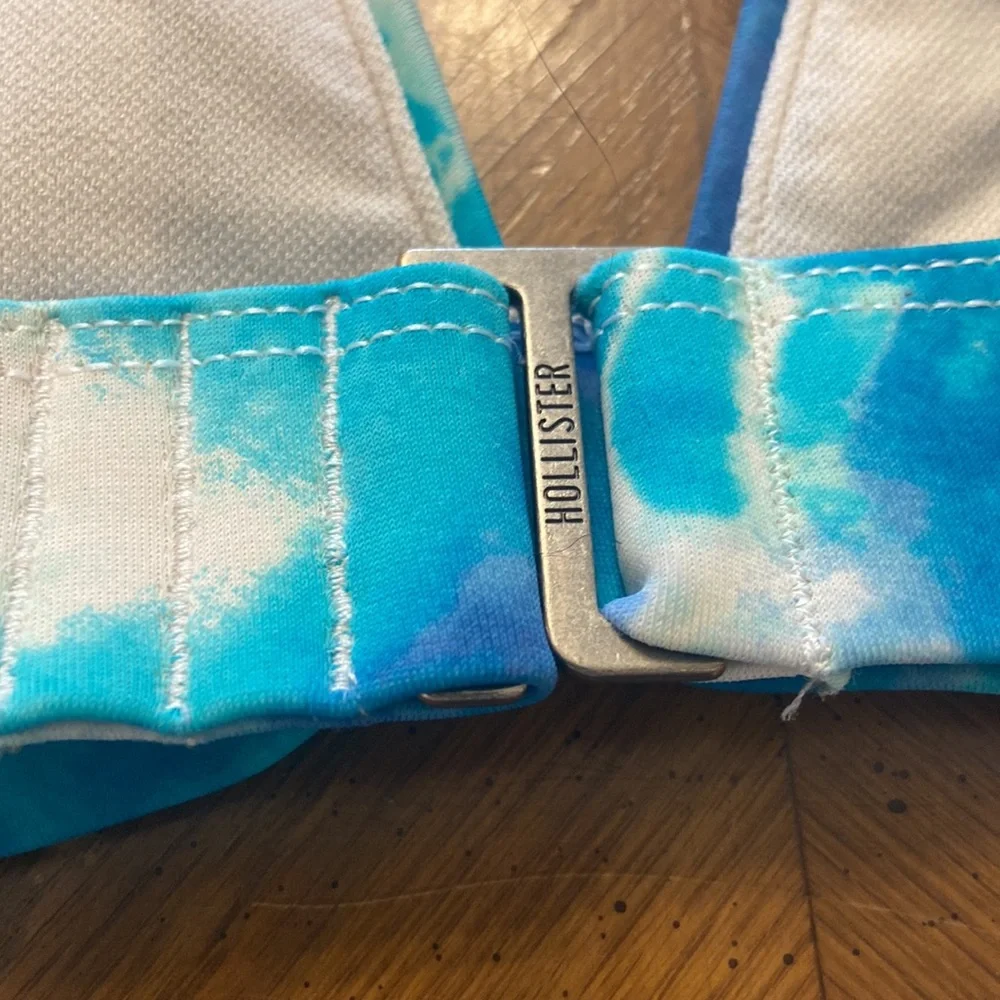 Hollister blue tie-dye triangle bikini small adjustable straps small